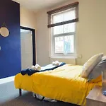 Elite Living - City Centre Accommodates Up To 4