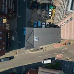 123 Queen Street - Home Crowd Luxury Apartments