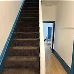 Comfortable Room In Shared Sheffield Detached House - Room 2
