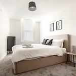 Bright 1 Bedroom Apartment In Central Sheffield