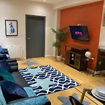 Central Sheffield 3Bed 3Bath IV Pent-Apartment