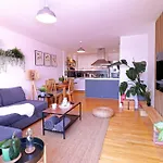 Spacious Private Flat In Sheffield City Centre
