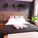 Spacious Private Flat In Sheffield City Centre