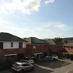 Spacious King Size Room Detached House Free Wifi Free Parking