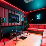 For Students Only Cozy City Living Studio Apartments At Hollis Croft In Sheffield