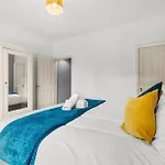 Hilltop Place Suites Near Meadowhall