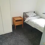Double Bed Rooms In Meadowhall, Tinsley