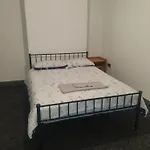 Double Bed Rooms In Meadowhall, Tinsley
