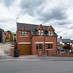 Luxurious Sheffield Villa With Stunning Views