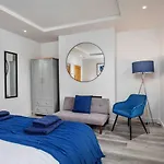 Spacious, High Spec & Modern