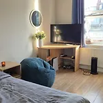 Cozy Ventilated Room