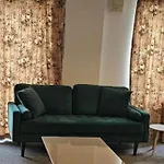 Sheffield Park View Apartment