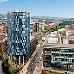 Chic Central, Relaxing, Restful, Retreat, Heated Floors, High Ceiling, Open Plan, City Centre, 1Br