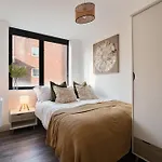 Cosy One Bedroom Apartment In Sheffield By Eason Stays Ideal For Working Professionals, Hospital Workers And Placements, With Free Parking!