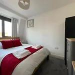 2 Bed Urban Retreat In Sheffield