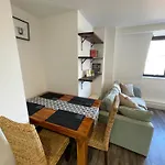 2 Bed Urban Retreat In Sheffield