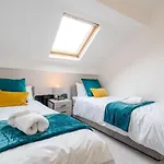 Contemporary Comfort - Apartment Sheffield - Free Parking & Fast Wifi