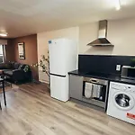 1Br City Centre Apt, Self Check In, Wifi, By Derbnb