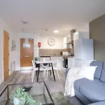 1Br City Centre Apt, Self Check In, Wifi, By Derbnb