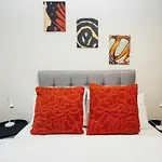1Br City Centre Apt, Self Check In, Wifi, By Derbnb