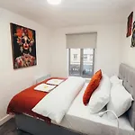 1Br City Centre Apt, Self Check In, Wifi, By Derbnb