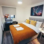 1Br City Centre Apt, Self Check In, Wifi, By Derbnb