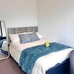 Sheffield Centre - Modern 1Br Apartment - Sleeps 3