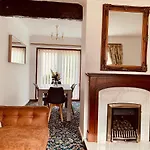Home Like 3 Bed House Sheffield