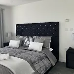 Sheffield Boutique Cosy 3-Bed Home