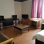 Self Catering @ The Priory