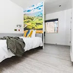 Jonas Hotel