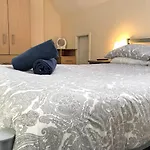 Harley Rooms - Private Double Rooms With Shower