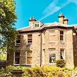 Ranmoor Serviced Apartments - The Courtyard Suite