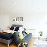 Blueone Serviced Apartments - West St
