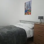 1 Bedroom Flat In Sheffield City Centre-Sleeps 4