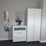 Lark - Sleeps 6, Secure Parking! Perfect For City Centre Working Or Leisure In Trendy Kelham Island,