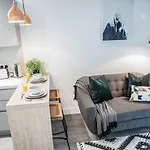 The City Chic Boutique Apartment