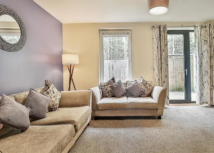 Modern Sheffield City Centre House With Parking! Sleeps 6