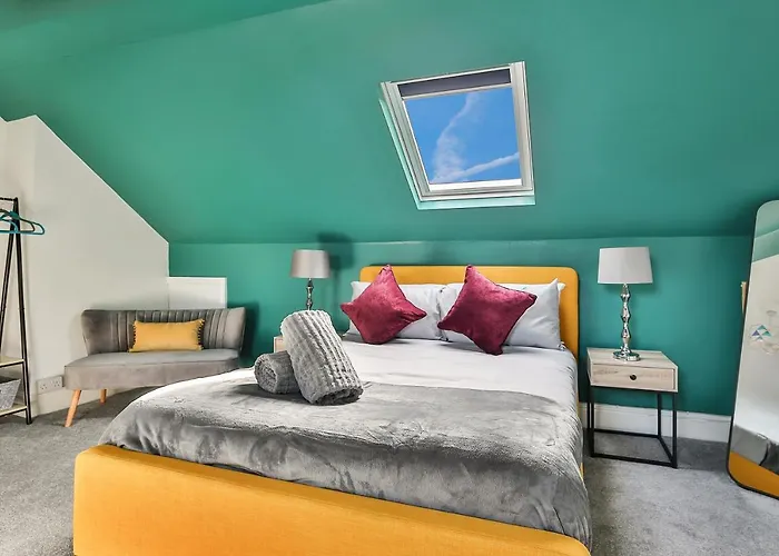Hidden Gem-Open To Book-Super Location