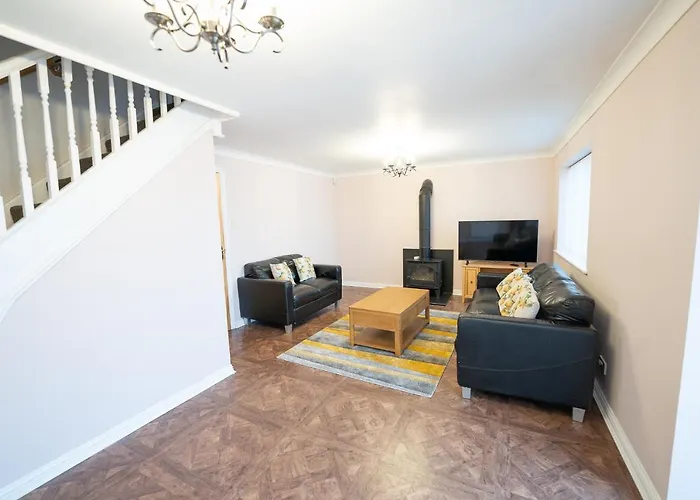 Longley Farm View -Spacious 3 Bed Property