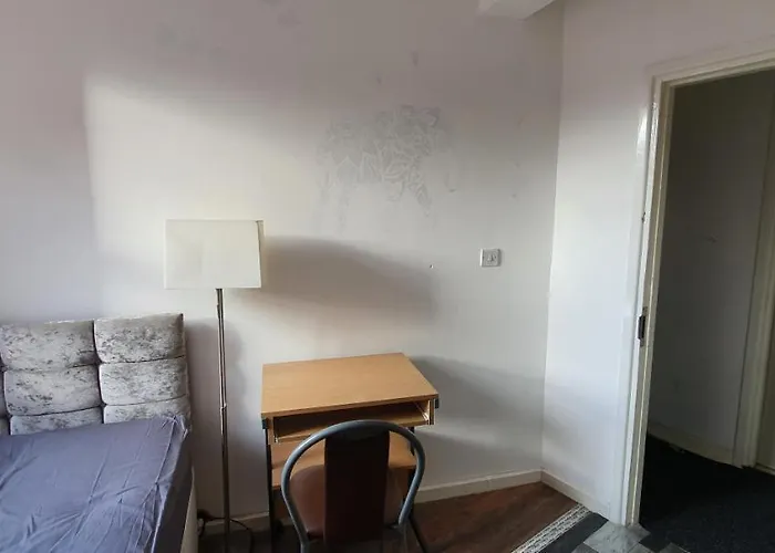 En Suite Single Bedroom, Close To City Centre