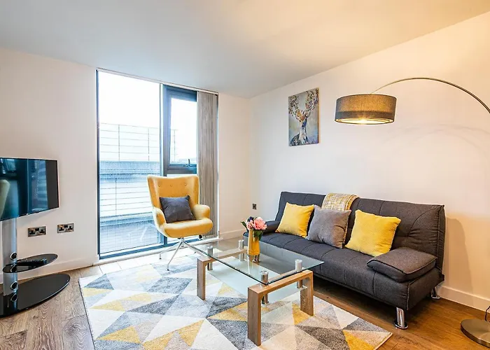 Free Parking, Iquarter Luxe 2 Bed Apartment Sheffield - Available & Book Today