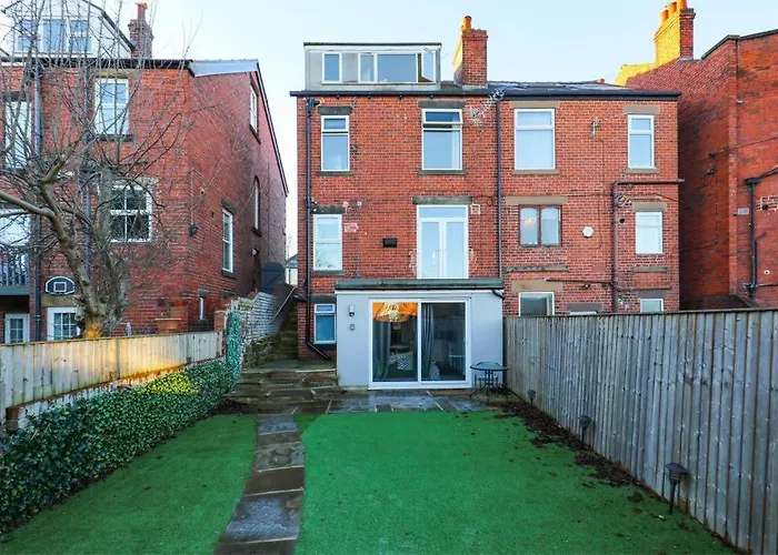 Spacious 2 Bedrooms, Free Parking, Free Wifi - Serene Homes Sheffield