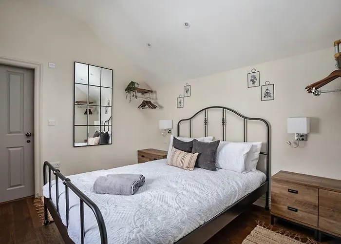Paradise Square-Remodelled 18Th Century Apartment