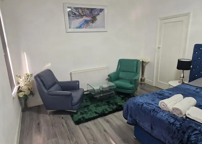 Highfields House - Free Wifi - Free Local Parking