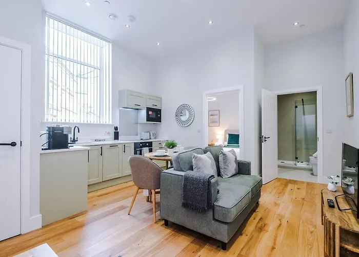 Bank House Apartments By Staycay - Brand New!