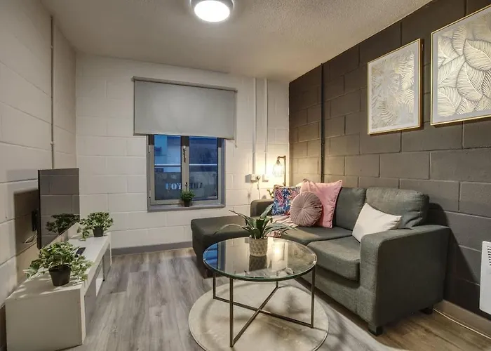1Br City Centre Apt, Self Check In, Wifi, By Derbnb