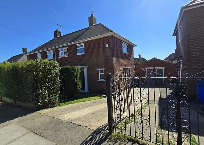 Kabaka - Comfy Birley 3 Bedroom Home