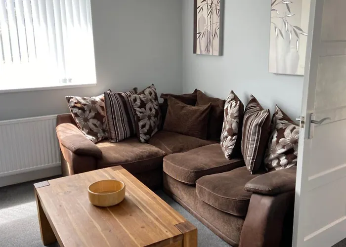 Sheffield Spa View 2 Bed House Free Parking