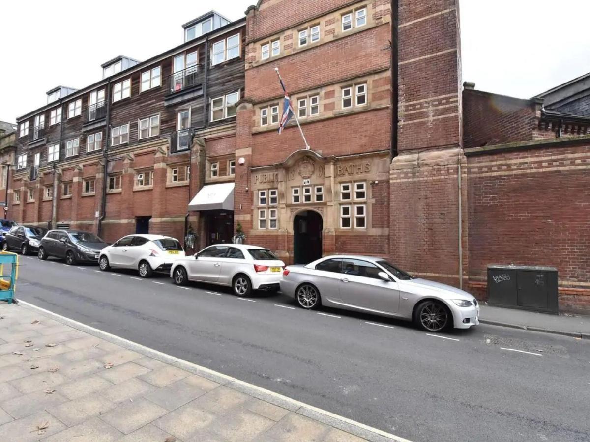 Historic In Near Town Centre Holiday home